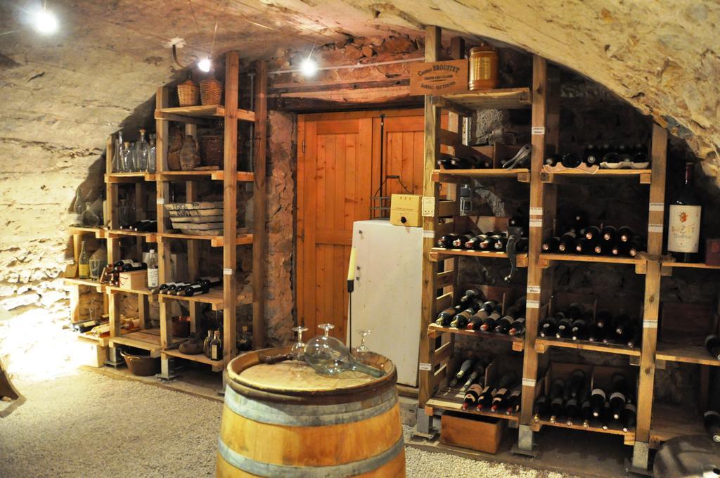 Chambre D'Hotes La Noue Saint-Pierre-la-Palud Luaran gambar